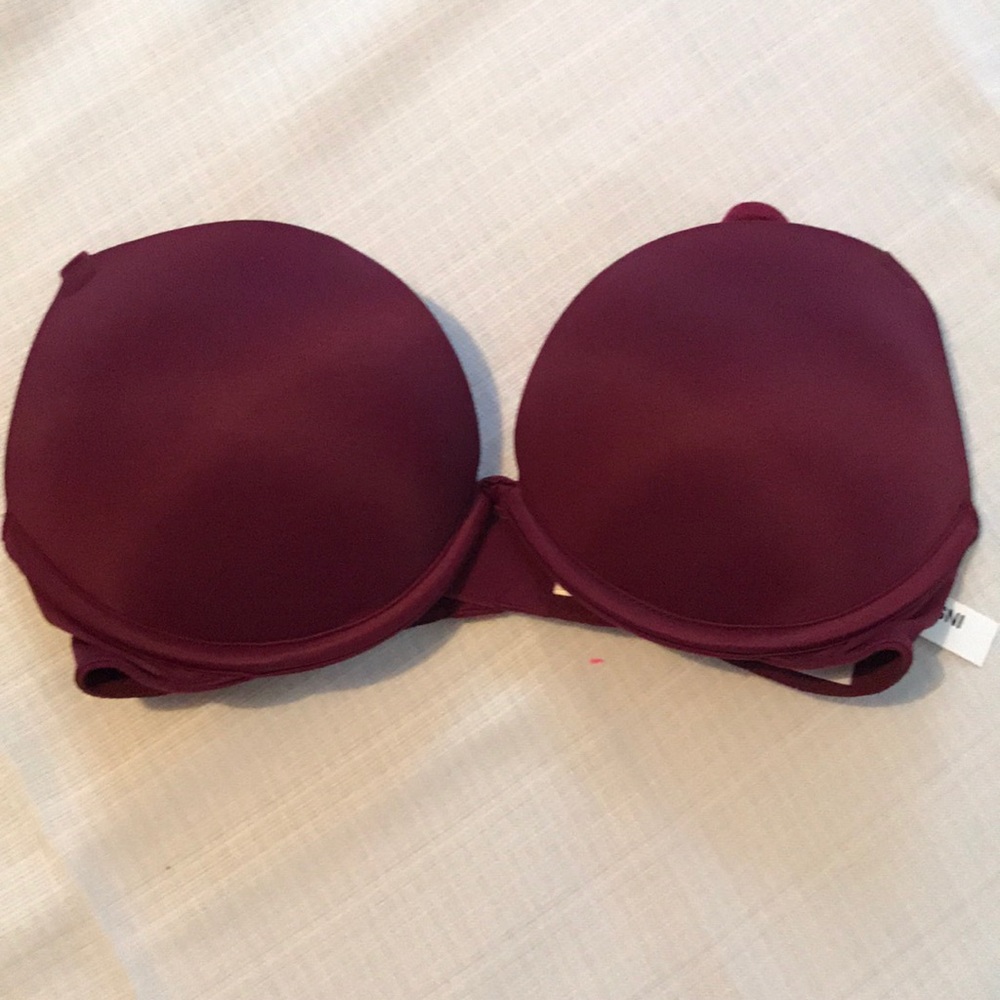 NEW Victoria’s.secret wear everywhere push up 30C